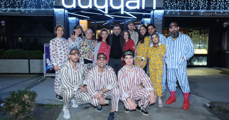  Duqqan Sahne’de çılgın pijama party’si